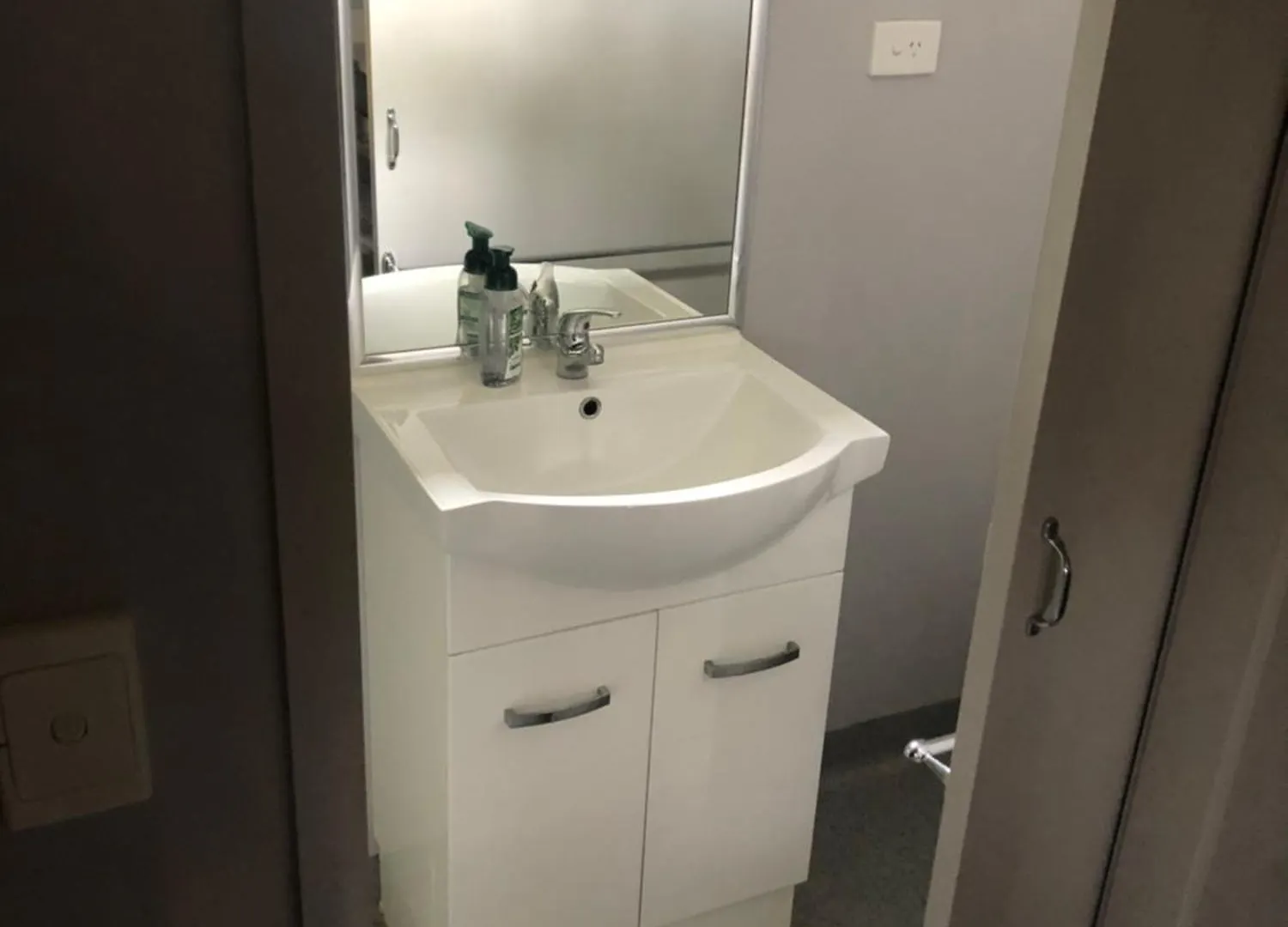Happy Jacks Cabins And Offices Cloncurry